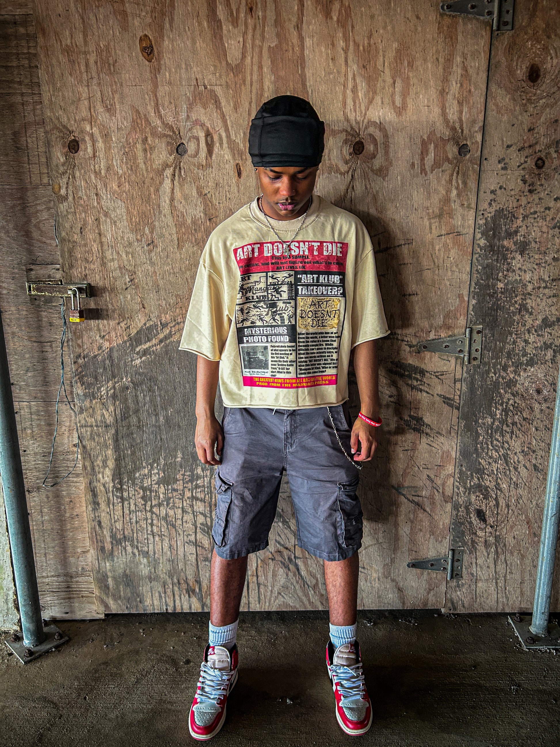 Mangata “ART DOESN’T DIE” T-Shirt